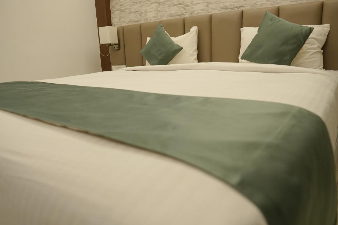 Hotel Konark Khammam Buitenkant foto