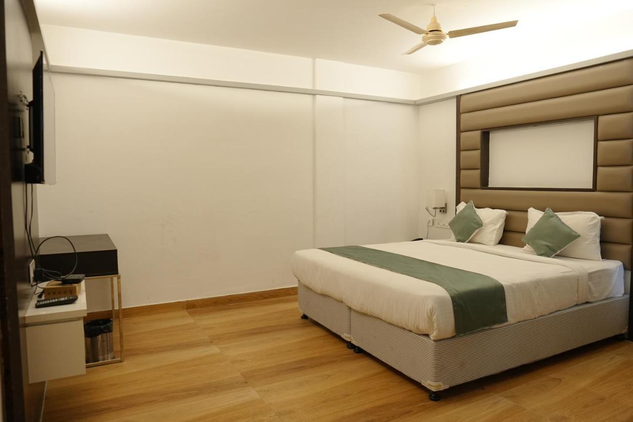 Hotel Konark Khammam Buitenkant foto